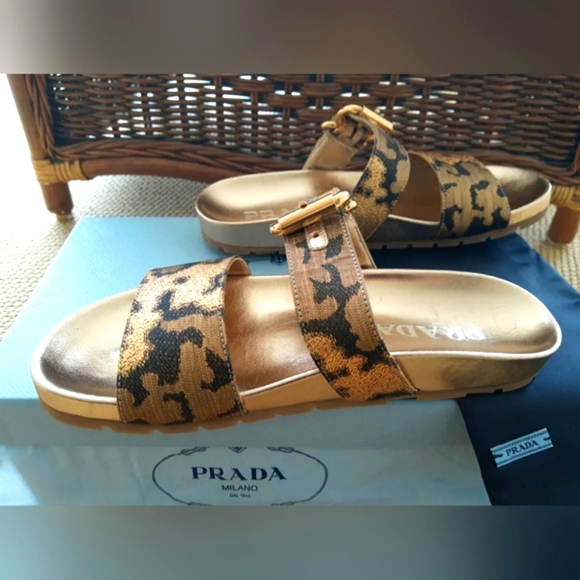 Prada mule/ slide leopard leather sandals - Picture 4 of 6